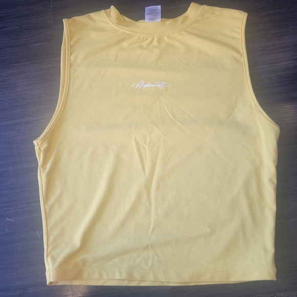 Alphalete ultrasoft crop tank - Picture 2 of 7